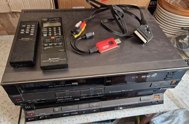 Lotto Videoregistratori Hitachi VT-110E + VT-130E
