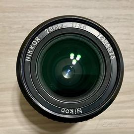 Nikon 28mm f3,5