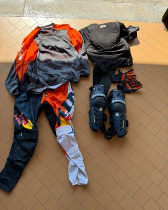 ABBIGLIAMENTO MOTOCROSS