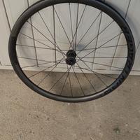 ruote bontrager aeolus elite 35 carbonio