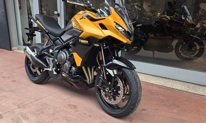Triumph Tiger Sport 800