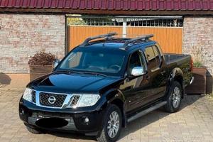 Nissan Navara 2.5 dCi 190CV 4x4 gancio traino ***c