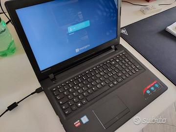 Lenovo Ideapad 300-Intel i7-8 gb di-RAM- 256gb Ssd