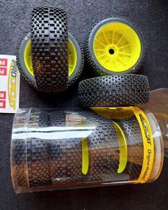 2 Treni di gomme per RC Buggy 1/8