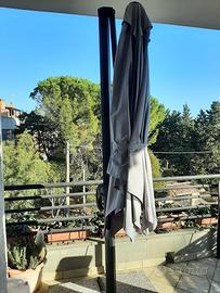 Ombrellone da esterno regolabile con basi