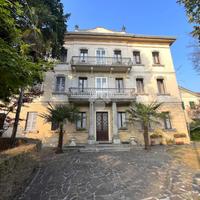 VILLA A SCHIERA A PEDEROBBA