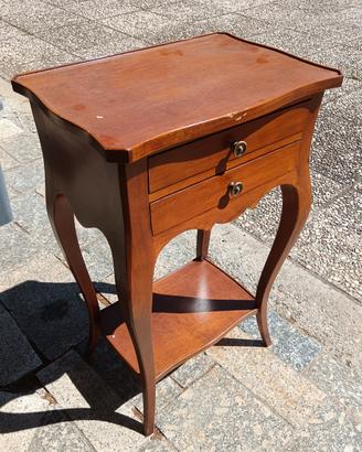 Mobiletto in legno con 2 cassetti – Stile classico