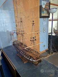 Modellino veliero LE SUPERBE scala 1:75 montato