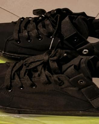 scarpe nuove n.44 impermeabili molto belle 