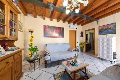 CASA SEMINDIPENDENTE A MIRANO