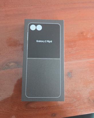 Samsung Galaxy Z Flip 8 512GB Cream NUOVO