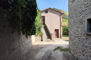 Appartamento.in casolare