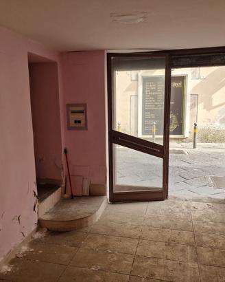 NEGOZIO - UFFICIO in centro storico