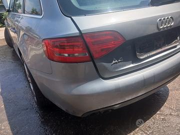 Fanale posteriore sinistro Audi A4 B8 Avant