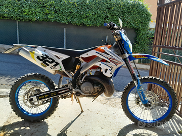 Moto enduro tm 250 2 tempi