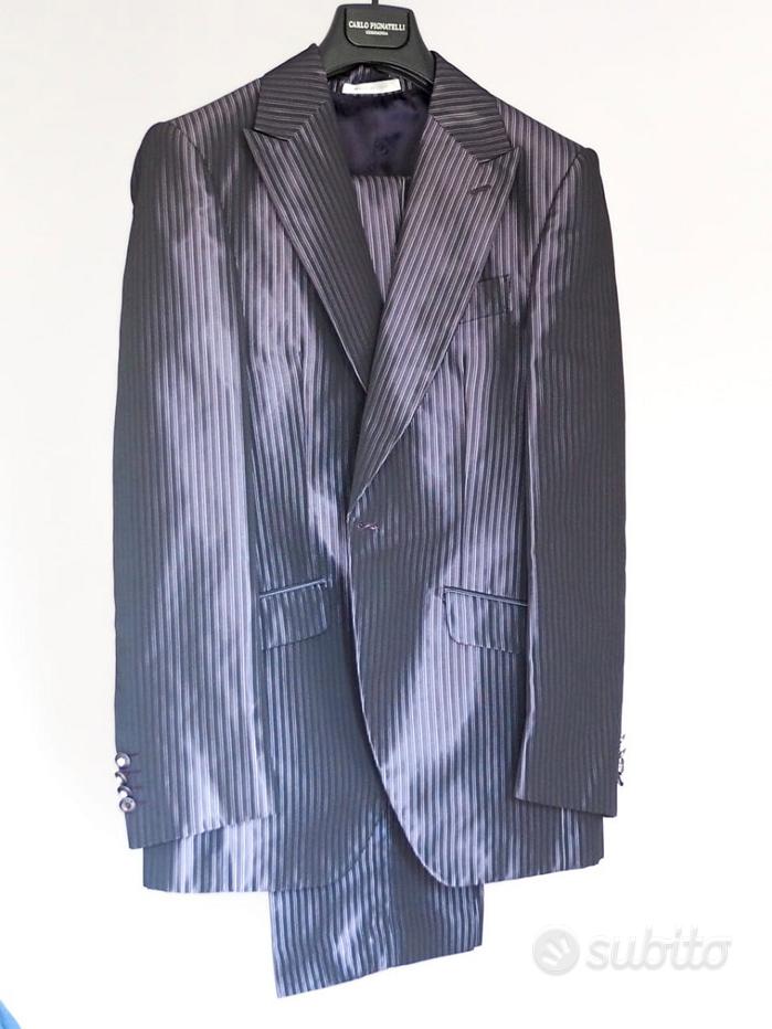 Abito senza cravatta Vendita in Abbigliamento e accessori