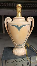 Lampada in terracotta decorata