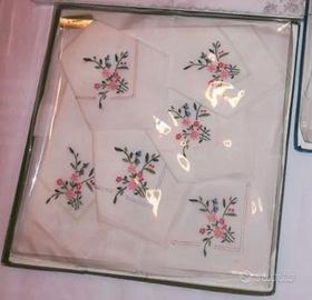 fazzolettini donna ricamati a mano