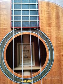 Ukulele tenore Ortega