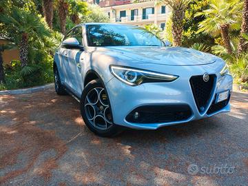 Stelvio q4  190cv sprint