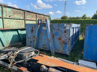 CONTAINER SCARRABILE USATO A CIELO APERTO