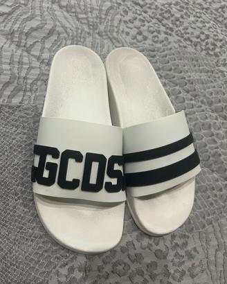 ciabatte a fascia GCDS