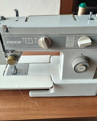 Macchina da cucire portatile 