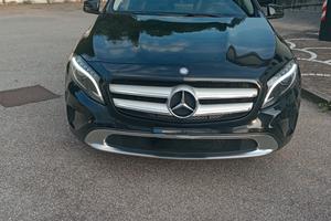Mercedes Benz GLA 220