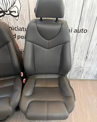 Sedile anteriore sx. e dx. Alfa Romeo GT