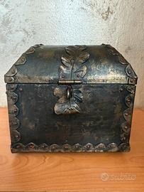 Cassetta porta gioielli antica