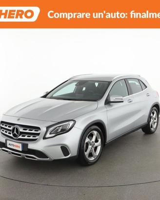 MERCEDES-BENZ GLA 180 PM90351
