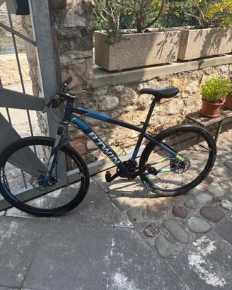 Mountain bike BTWIN