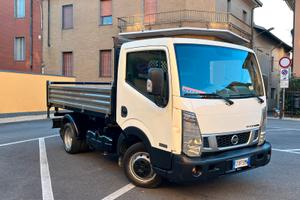 Nissan cabstar 2.5 Dci Ribaltabile