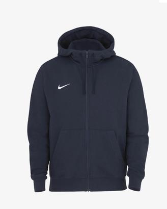 stok di abbigliamento sportivo firmato