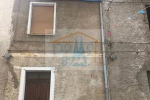 Vendita casa indipendente su 4 livelli a bitti