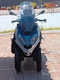 MP3 300 hpe