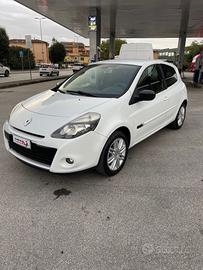 Renault Clio 1.2 16V 3 porte Luxe