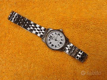 Orologio CASIO da donna, water resistent.