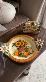 Vassoio in ceramica decorato