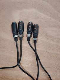 Mini frecce a led sequenziali