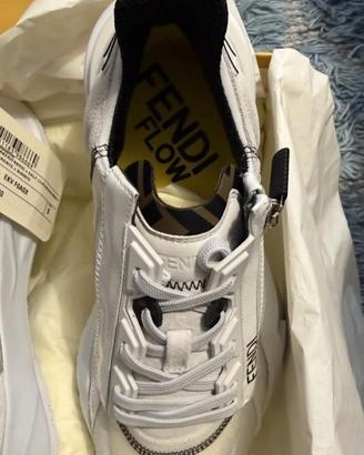 Scarpe Fendi Flow taglia 43