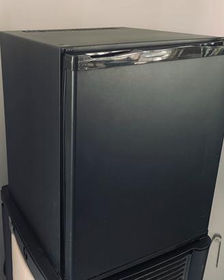 Minibar Stark MB40 Silenzioso