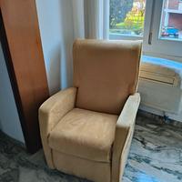 Poltrona Reclinabile Gialla elettrica