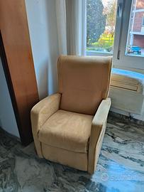 Poltrona Reclinabile Gialla elettrica