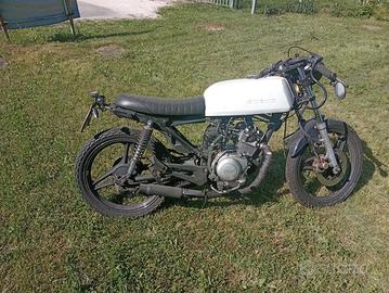 Yamaha YBR 125 cafe Racer (2006) - progetto custom