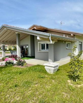 MERAVIGLIOSA VILLA BICAMERE: dettagli eleganti ...
