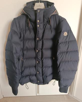 Moncler taglia 4 come nuovo