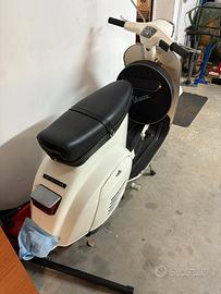 Vespa 50 special