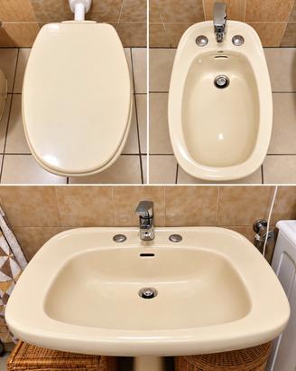 WC, bidet, lavandino con rubinetteria 