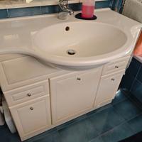Mobile bagno con lavabo in ceramica
